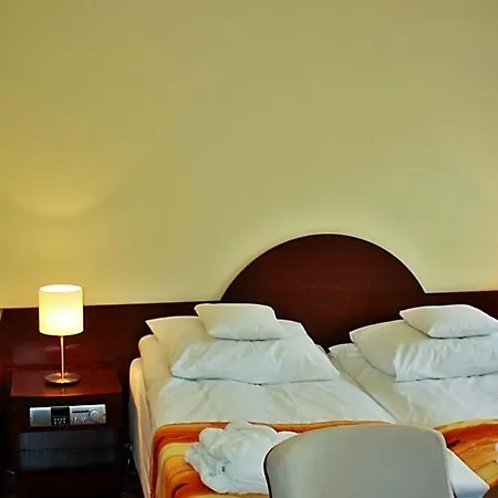 Phoenix Semesteranläggning (resort)